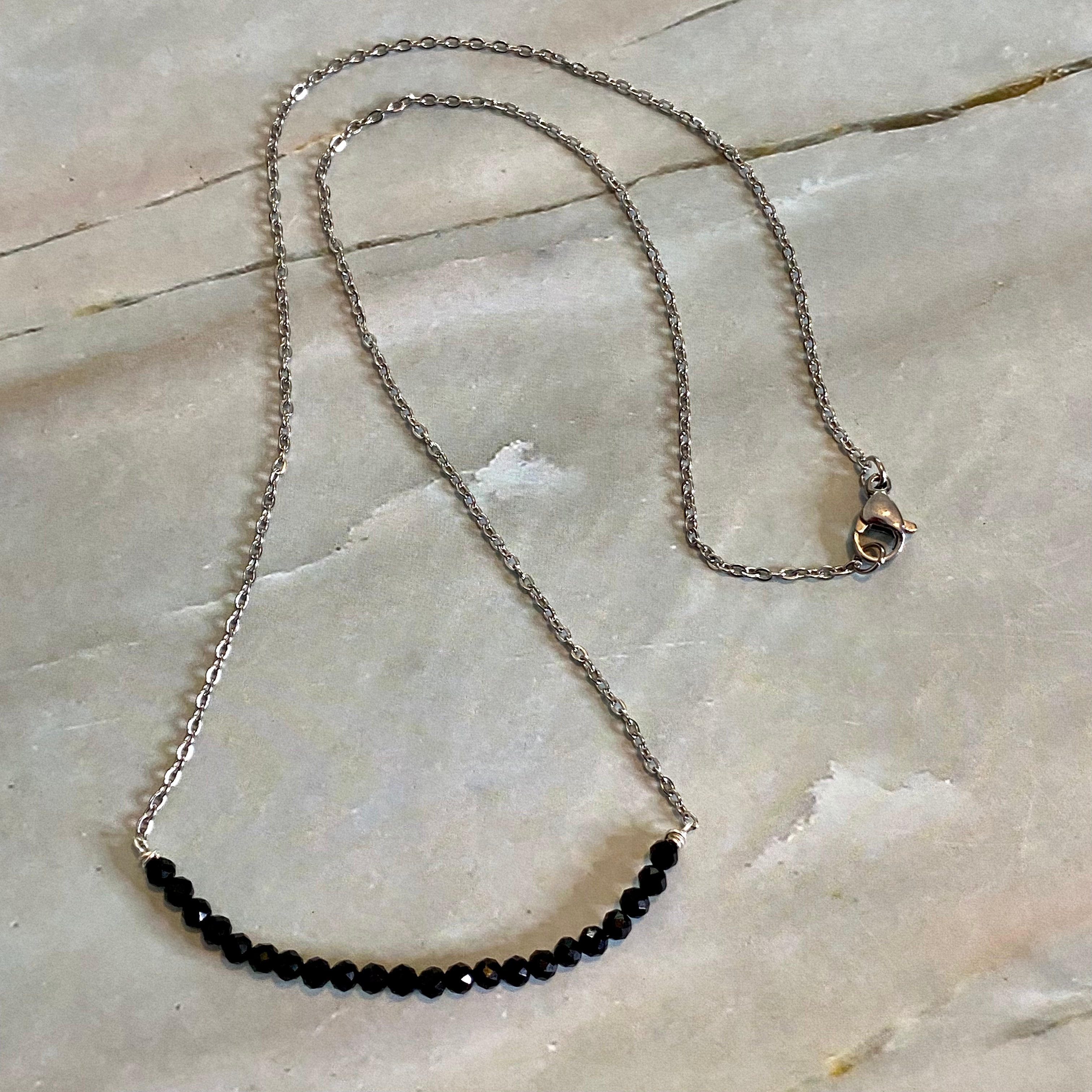 Dainty Onyx
